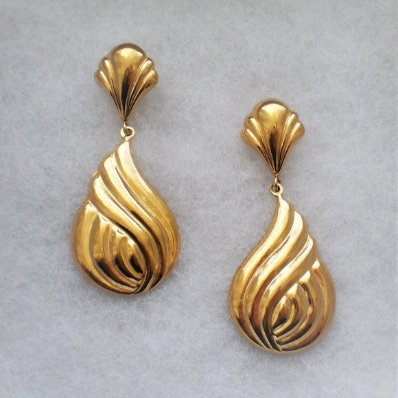 Vintage European LARGE 18K 750 Yellow Gold Swirl Design Dangle Drop EARRINGS